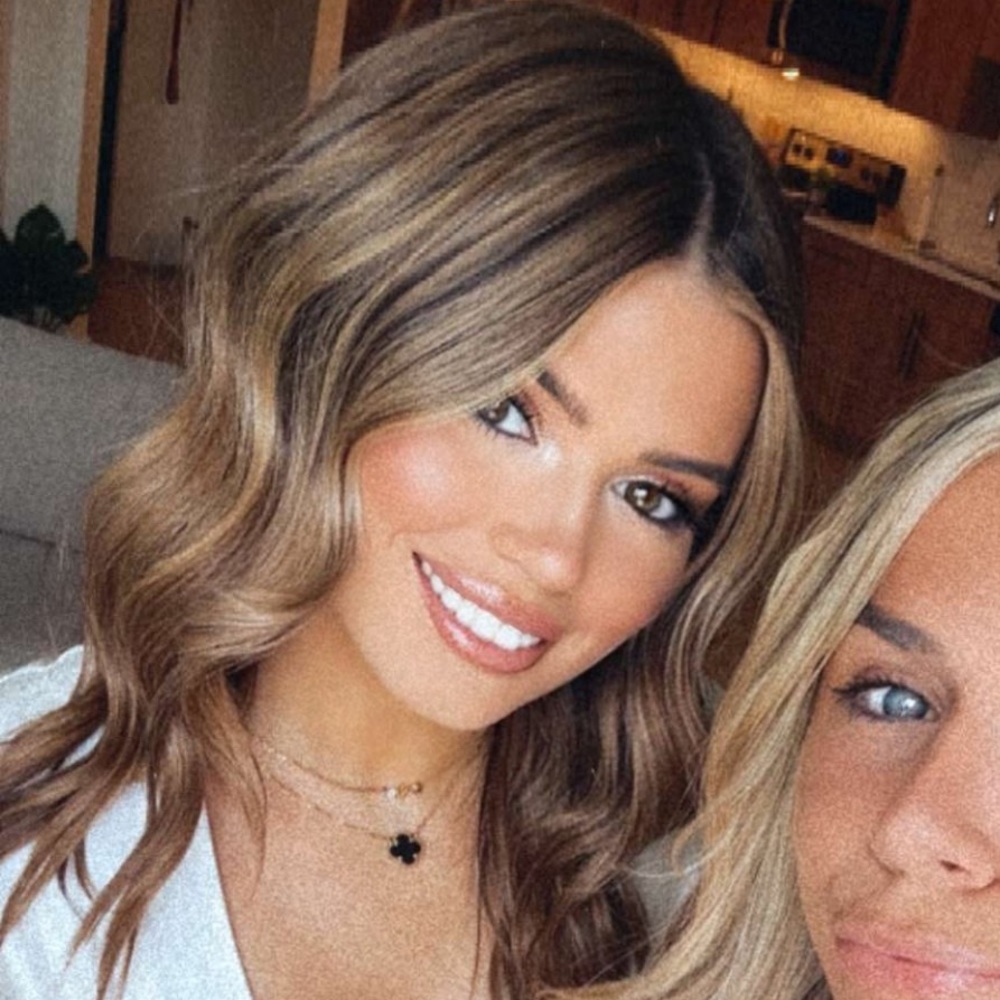 Meet your Posher, Hailey